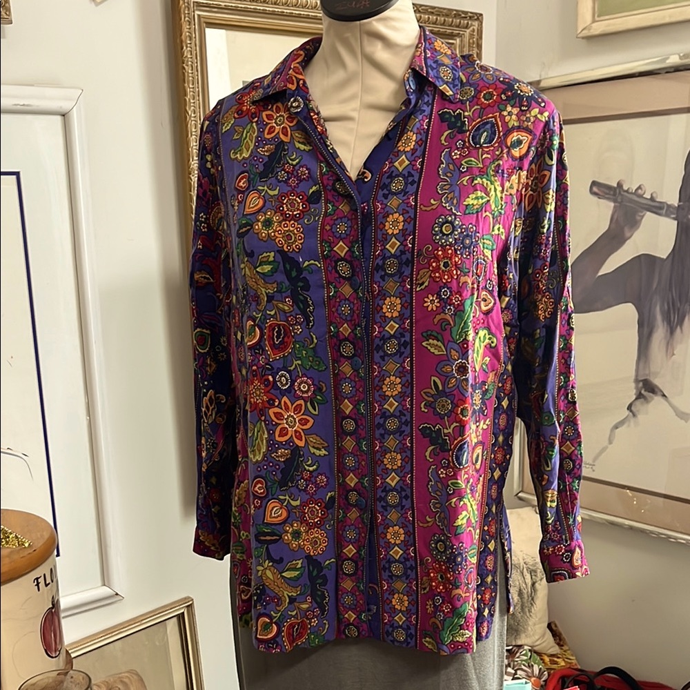 Vibrant Vintage 90’s  Floral Long Sleeve Shirt